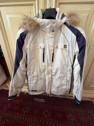 Giacca da sci con cappuccio e pelliccia