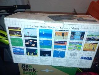 Consola Sega Master System II, con tres juegos