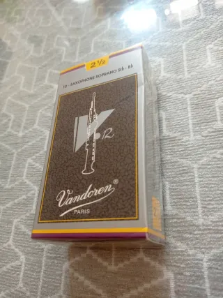 Vandoren 2 1/2 Cañas Saxo Soprano Bb