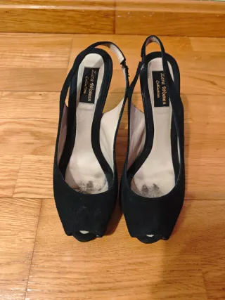 Zapatos de tacón negros de ante Zara – talla 39