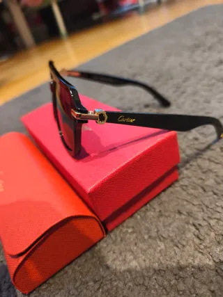 Gafas Cartier Negras y Doradas