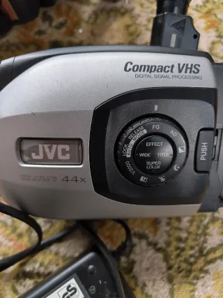 Videocámara JVC Compact VHS 44x