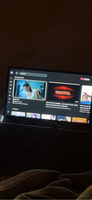 TV Strong 32 polegadas com caixa