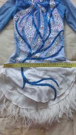 Maillot patinaje artístico azul y blanco