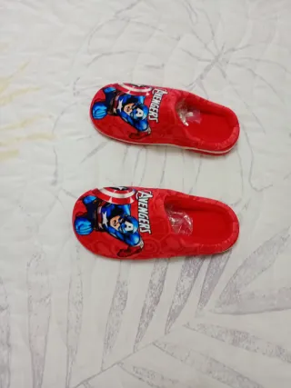 Zapatillas Capitán América Talla 34