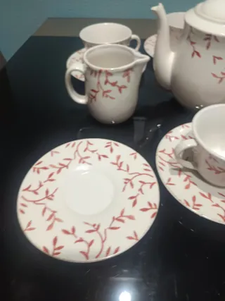 Juego de café porcelana blanco y rojo