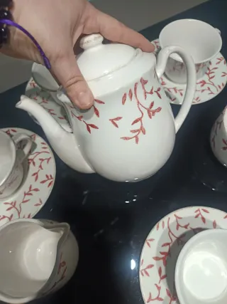Juego de café porcelana blanco y rojo