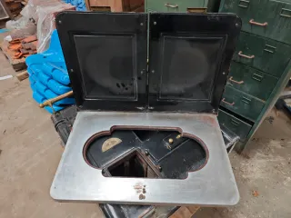 Cocina calefactora Hergon,completa desmontada.