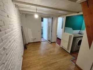 Piso con balcón en Ciutat Vella y Sant Antoni