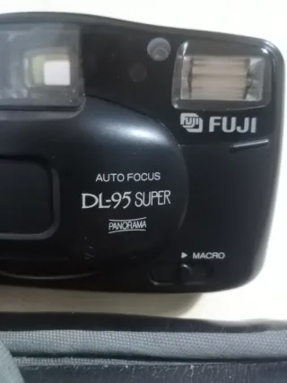 Fuji DL-95 Super Cámara Analógica