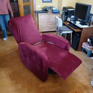 Sillón reclinable con mando a distancia