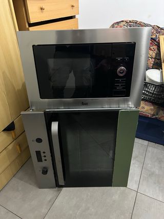 Horno y Microondas Teka