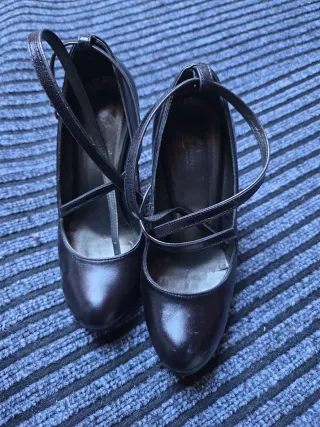 Scarpe décolleté con cinturino