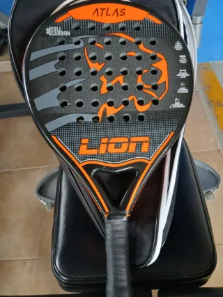 Pala Padel Lion Atlas Carbon