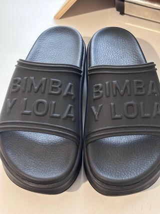 Chancla Plataforma BIMBA Y LOLA Negra