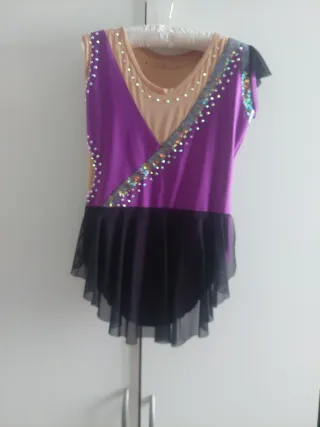 Maillot Gimnasia Rítmica Morado y Negro