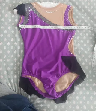 Maillot Gimnasia Rítmica Morado y Negro