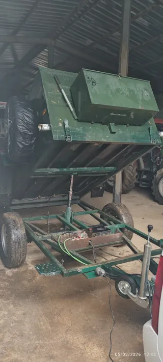 Remolque basculante manual y eléctrico