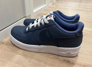 Nike Air Force 1 Azul Marino y Blanco