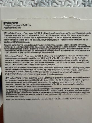 iPhone 14 Pro blanco y plata, como nuevo.