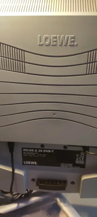 Televisor Loewe Xelos A20 Plata