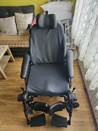 Silla de ruedas reclinable