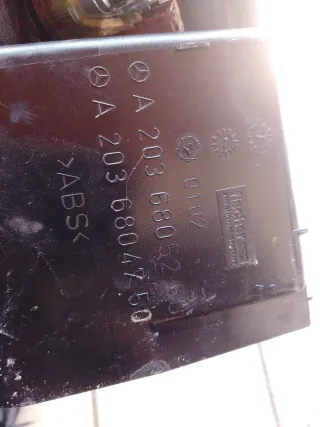 Cenicero Mercedes W203