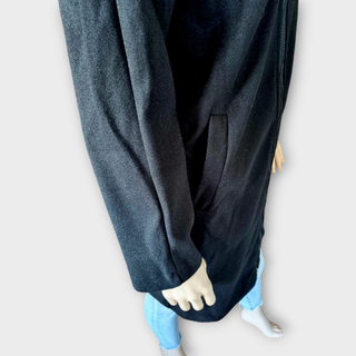 Abrigo largo con capucha