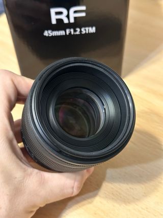 Canon RF 45mm f1.2 STM