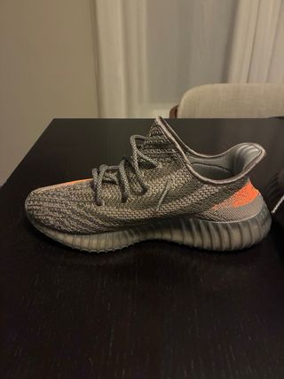 Adidas Yeezy Boost 350 V2 Beluga