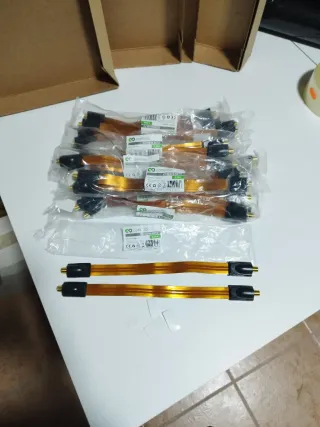 Set 2 pasacables antena, para ventana, planos.