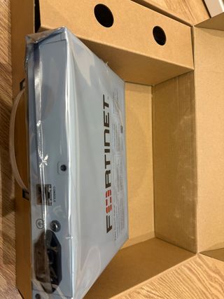 Fortinet FortiSwitch 108E PoE PD