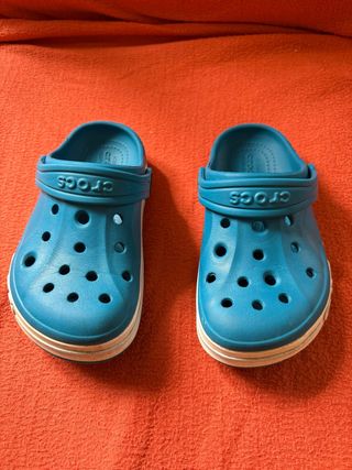 Crocs C11 Azul (talla 28/29)