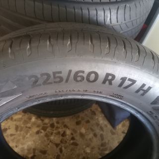 Neumáticos de coche usados