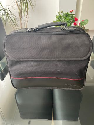 Lote maletines ordenador negro, 2 son de piel