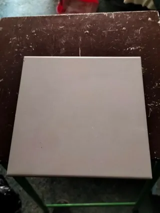 Baldosas de suelo gris claro