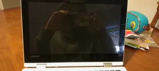 Portátil Lenovo Yoga Blanco y Negro