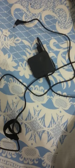 Portátil Lenovo Yoga Blanco y Negro