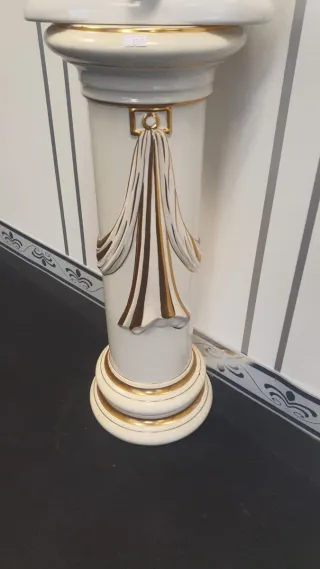 Figura de Buda sentada con soporte