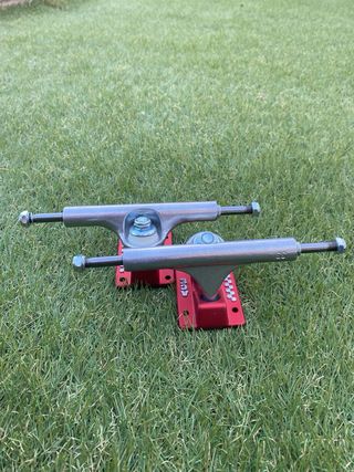 Ejes Skate ACE Polished Red 5.375