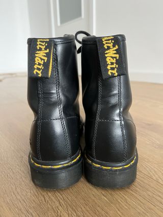 Botas Dr. Martens Negras punta de metal