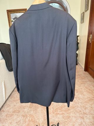 Traje de hombre negro