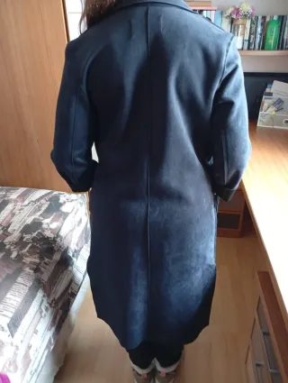 Abrigo de ante negro