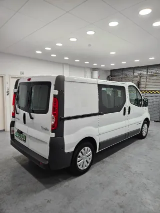 Renault Trafic 9plazas 27.000km, seminueva!!!