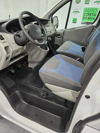 Renault Trafic 9plazas 27.000km, seminueva!!!