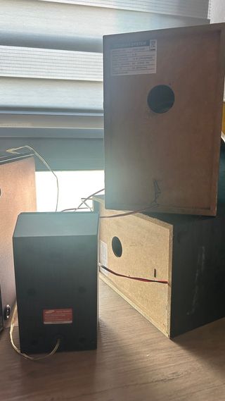 Microcadena LG + 3 Altavoces