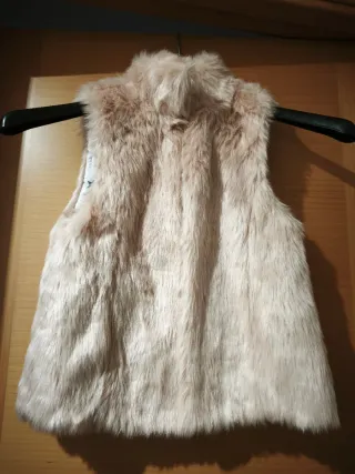 Chaleco pelo rosa niña