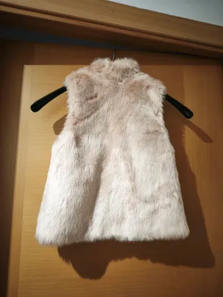 Chaleco pelo rosa niña