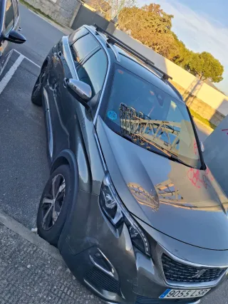 5008 GT Auto 180cv 7plazas Averiado