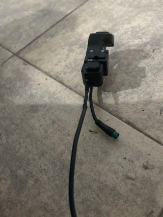 Botonera patinete eléctrico con limitador